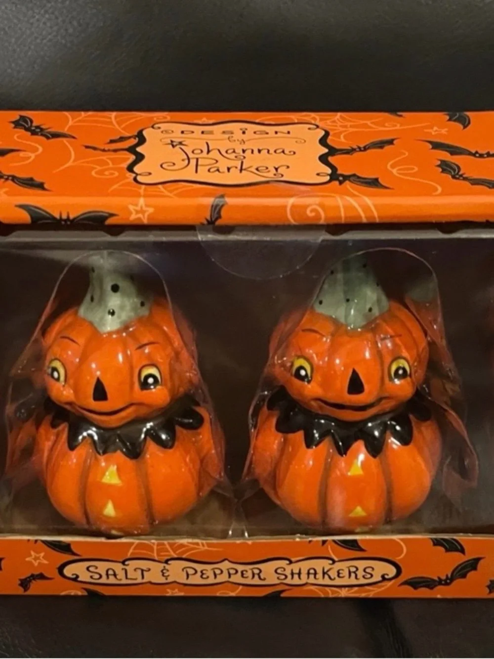 Halloween Johanna Parker Salt and Pepper Shakers Pumpkins